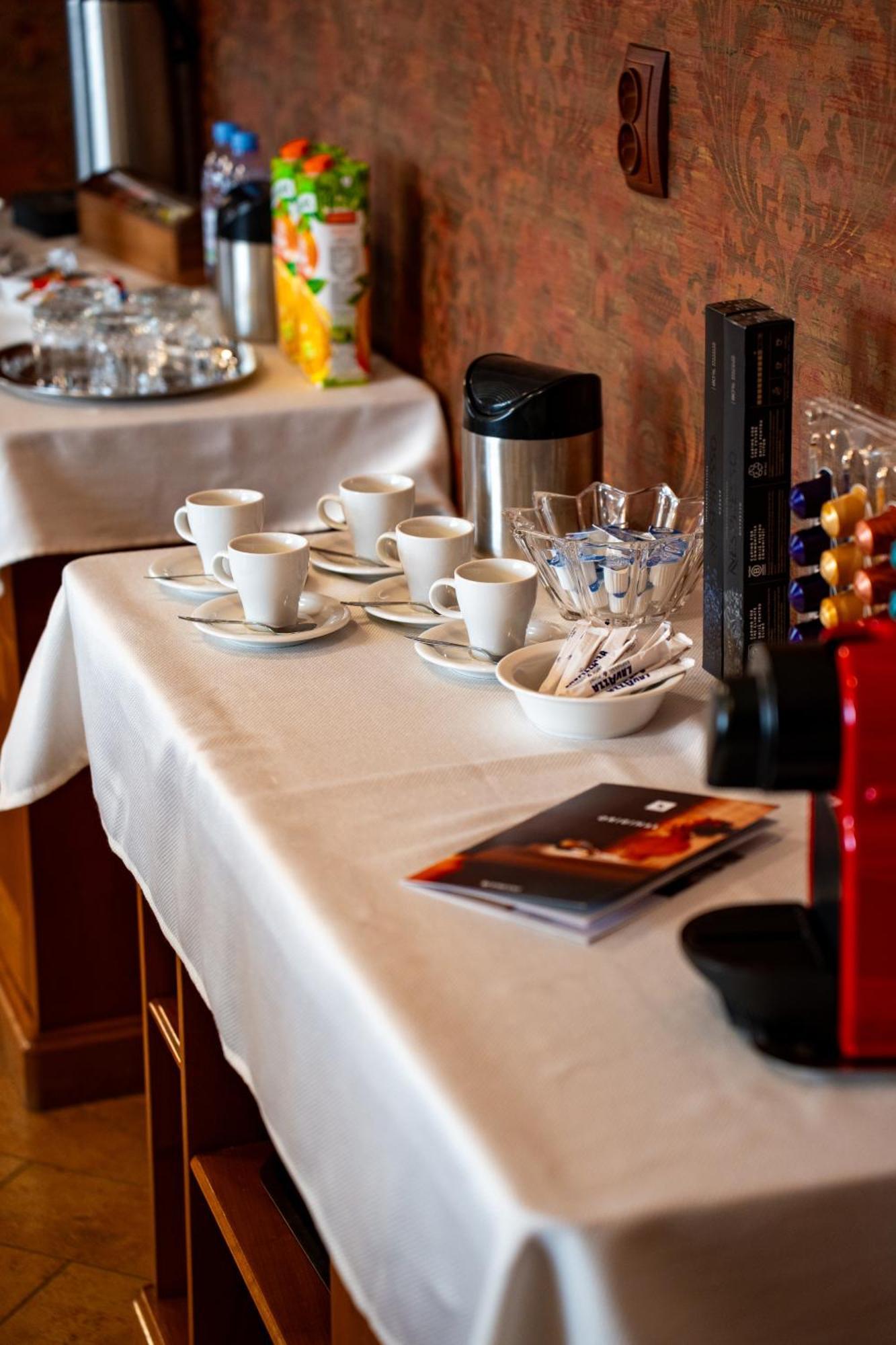 Hotel Lilla Panzio à Odorheiu Secuiesc Extérieur photo